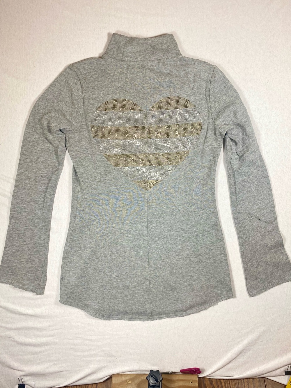 Victoria’s Secret Gray Sparkle Heart Zip Pullover XS Y2K
